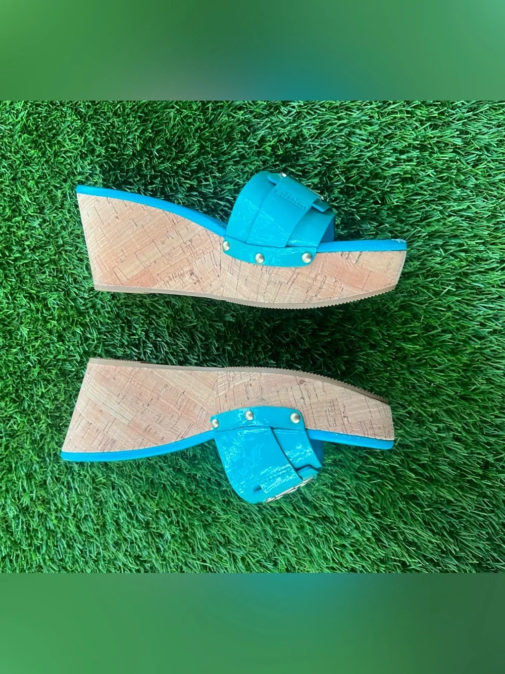 Blue coach wedge